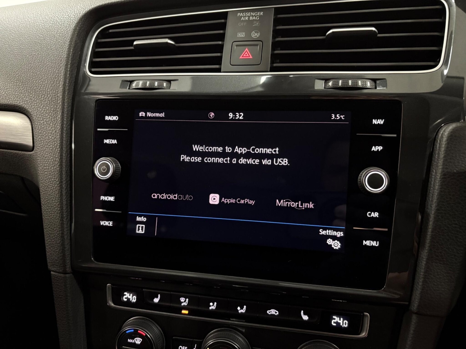 Used Volkswagen Golf 2020 for sale - 76584242: Photo 24