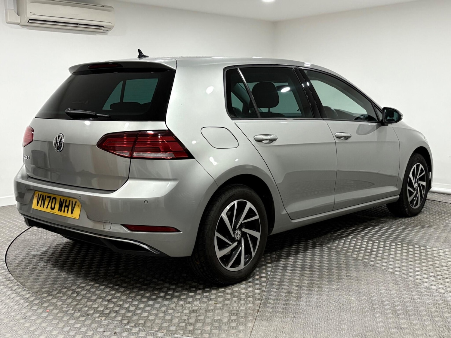 Used Volkswagen Golf 2020 for sale - 76584242: Photo 3