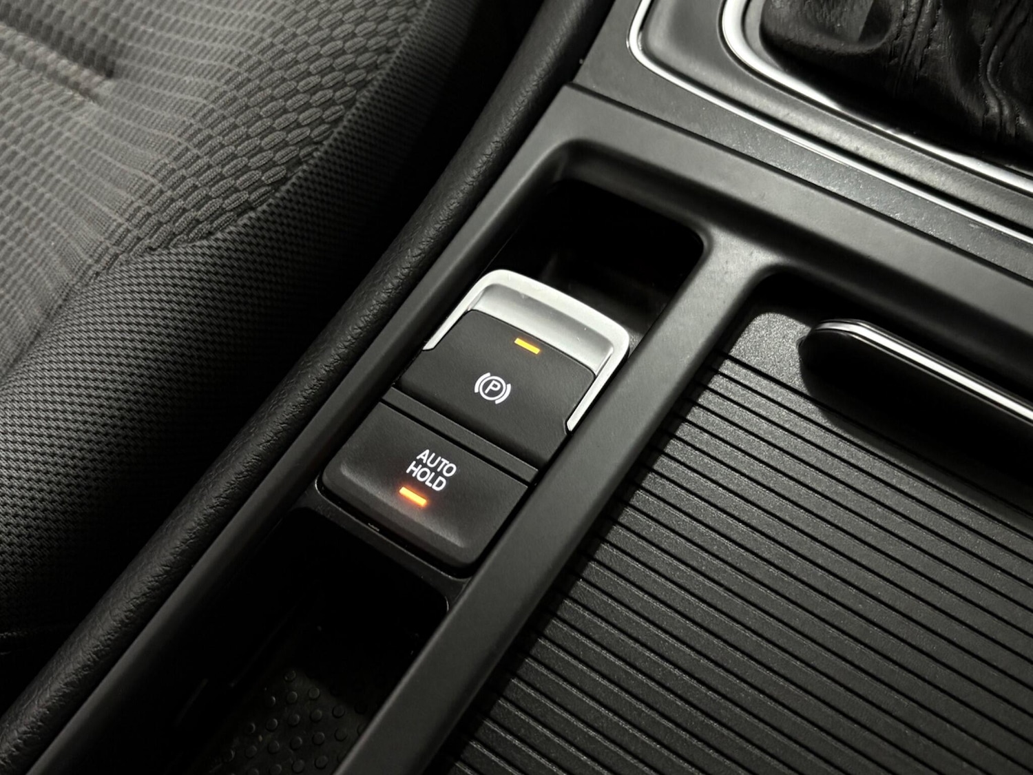 Used Volkswagen Golf 2020 for sale - 76584242: Photo 32