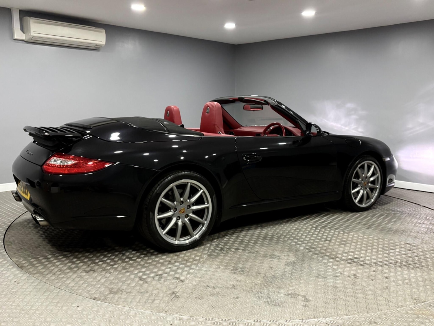Used Porsche 911 2008 for sale - 77970604: Photo 42
