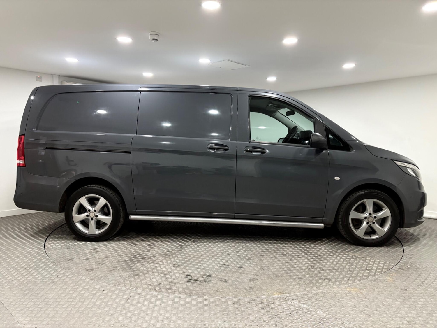 Used Mercedes-Benz Vito 2018 for sale - 77175883: Photo 2