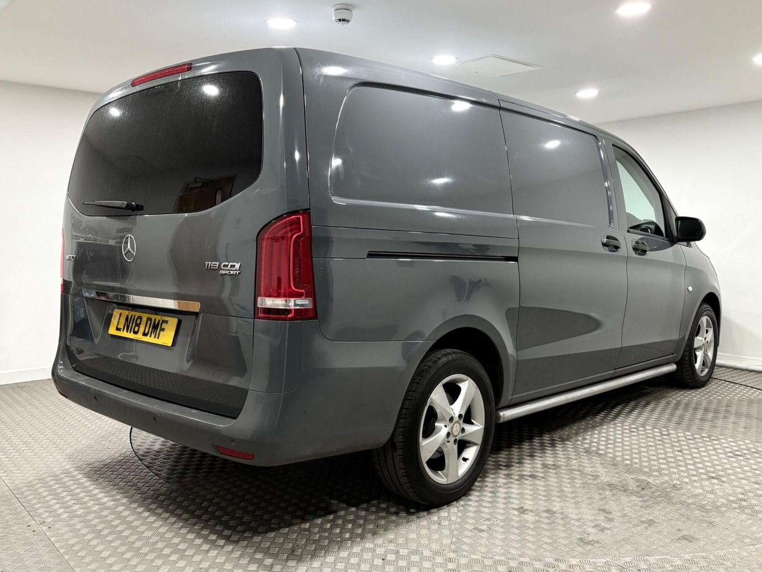 Used Mercedes-Benz Vito 2018 for sale - 77175883: Photo 3