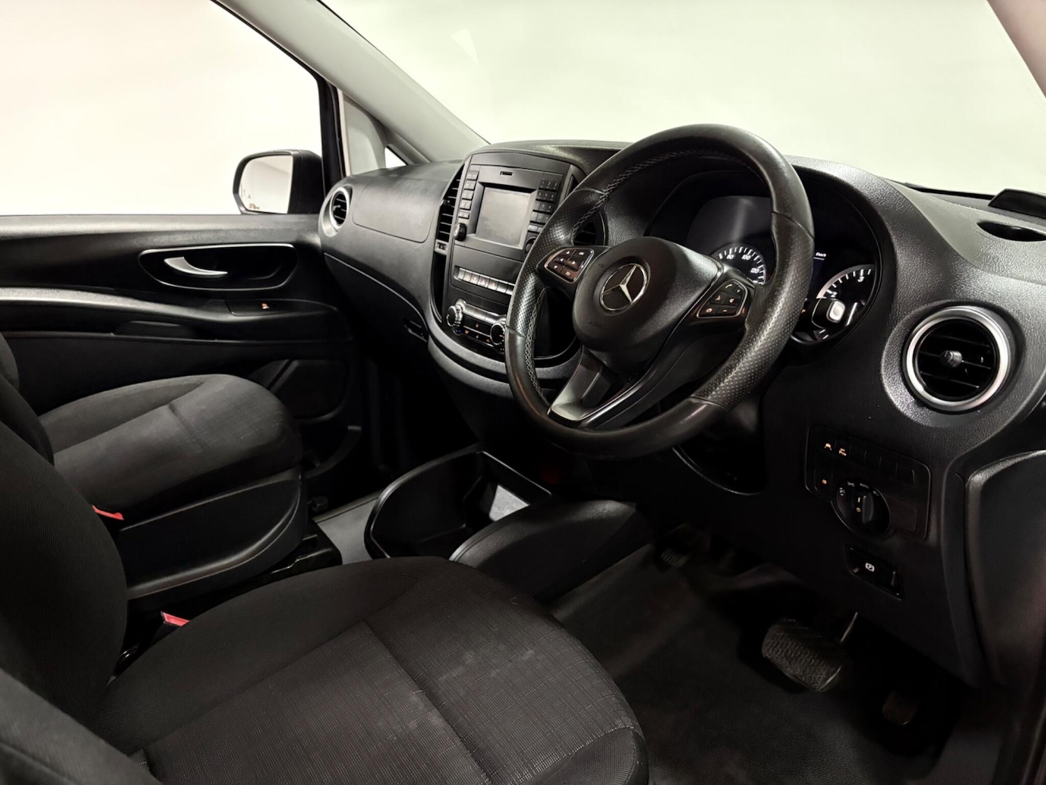 Used Mercedes-Benz Vito 2018 for sale - 77175883: Photo 9