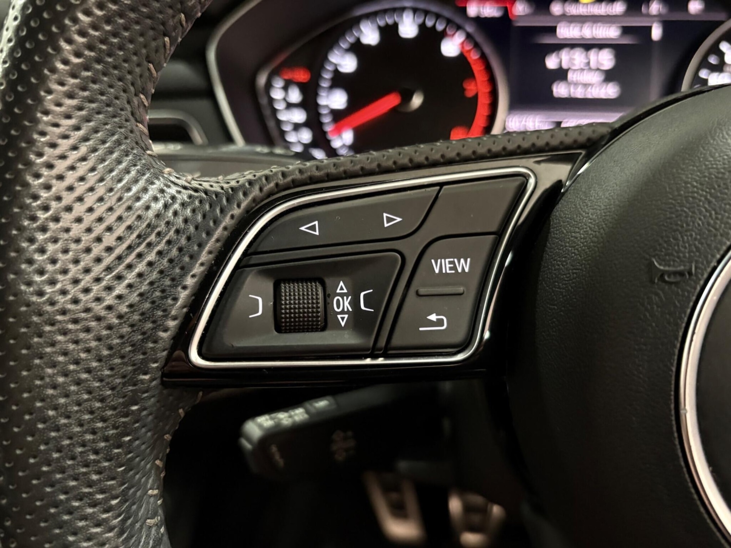 Used Audi A4 2018 for sale - 77021171: Photo 17