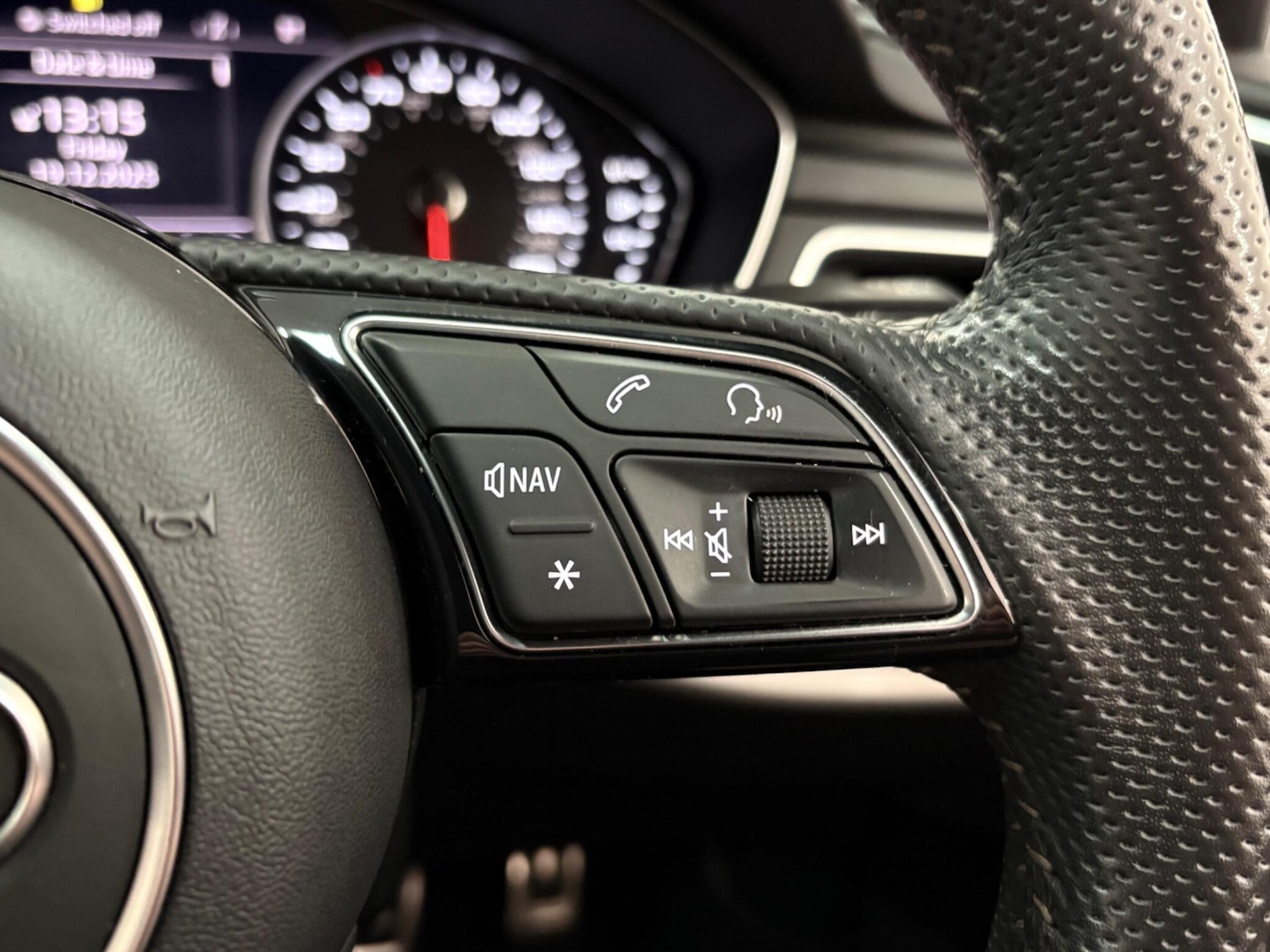 Used Audi A4 2018 for sale - 77021171: Photo 19