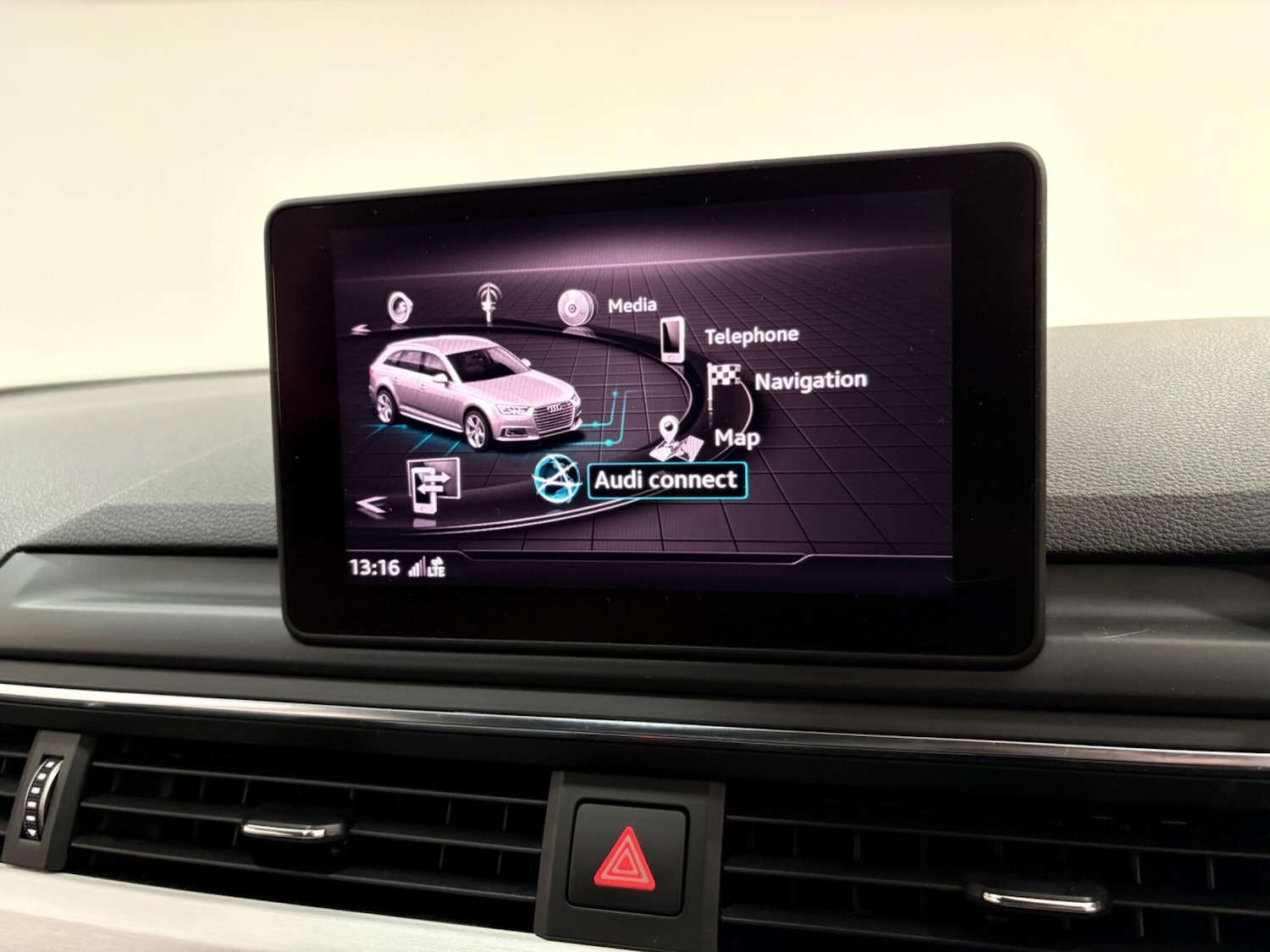 Used Audi A4 2018 for sale - 77021171: Photo 23