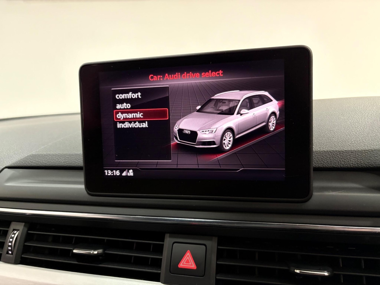 Used Audi A4 2018 for sale - 77021171: Photo 27