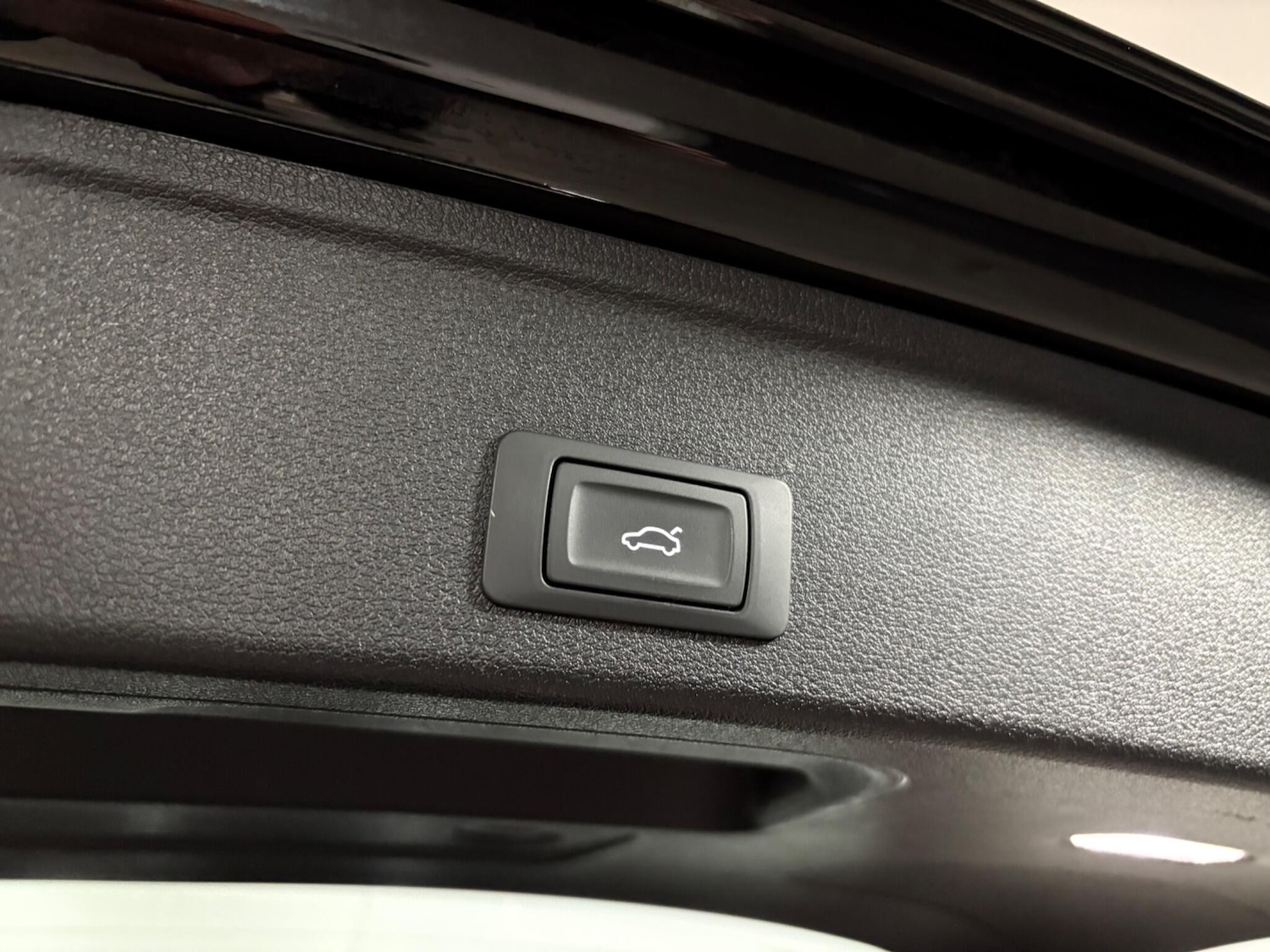 Used Audi A4 2018 for sale - 77021171: Photo 46