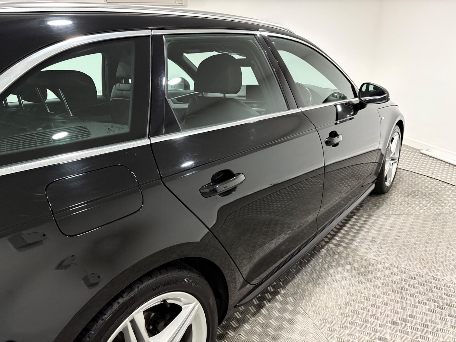 Used Audi A4 2018 for sale - 77021171: Photo 50