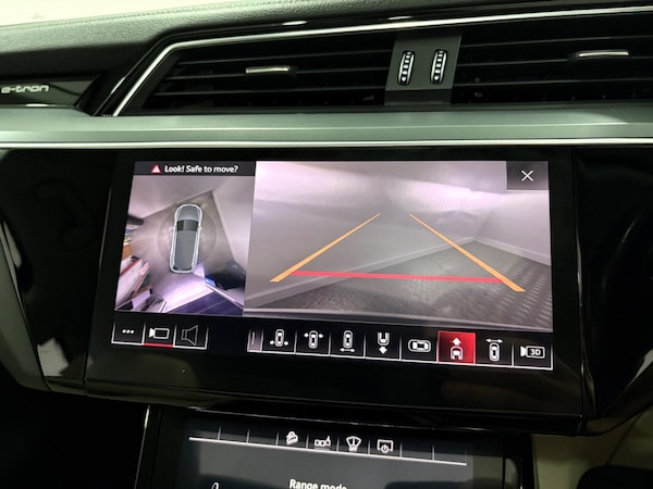 Used Audi e-tron 2020 for sale - 76315238: Photo 22
