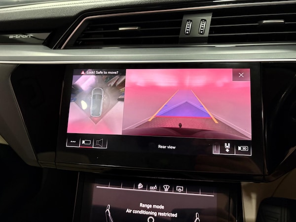 Used Audi e-tron 2020 for sale - 76315238: Photo 26