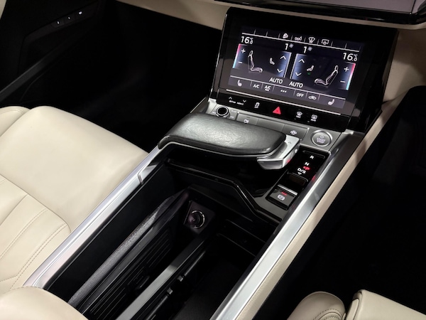 Used Audi e-tron 2020 for sale - 76315238: Photo 36