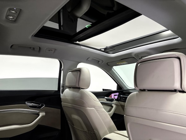 Used Audi e-tron 2020 for sale - 76315238: Photo 40
