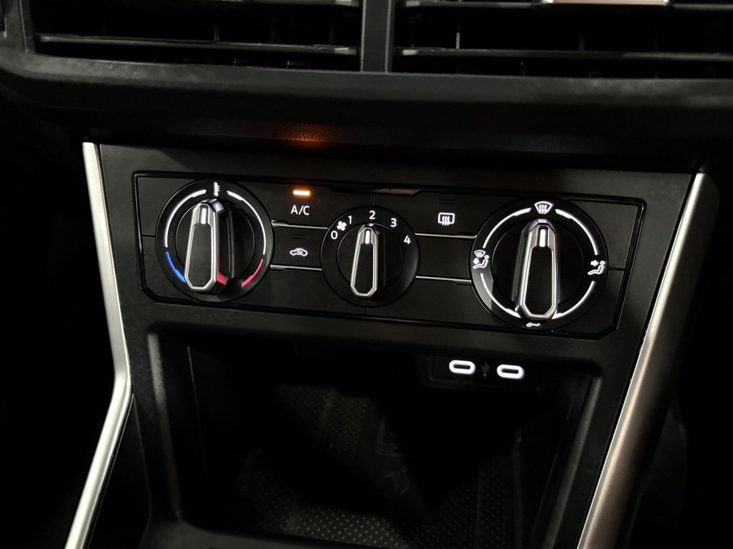 Used Volkswagen Polo 2025 for sale - 76440625: Photo 32