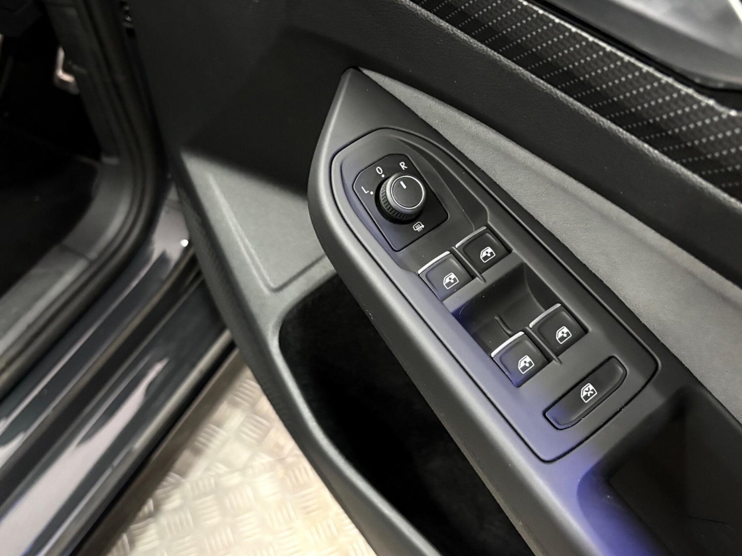 Used Volkswagen Golf 2023 for sale - 77671102: Photo 41