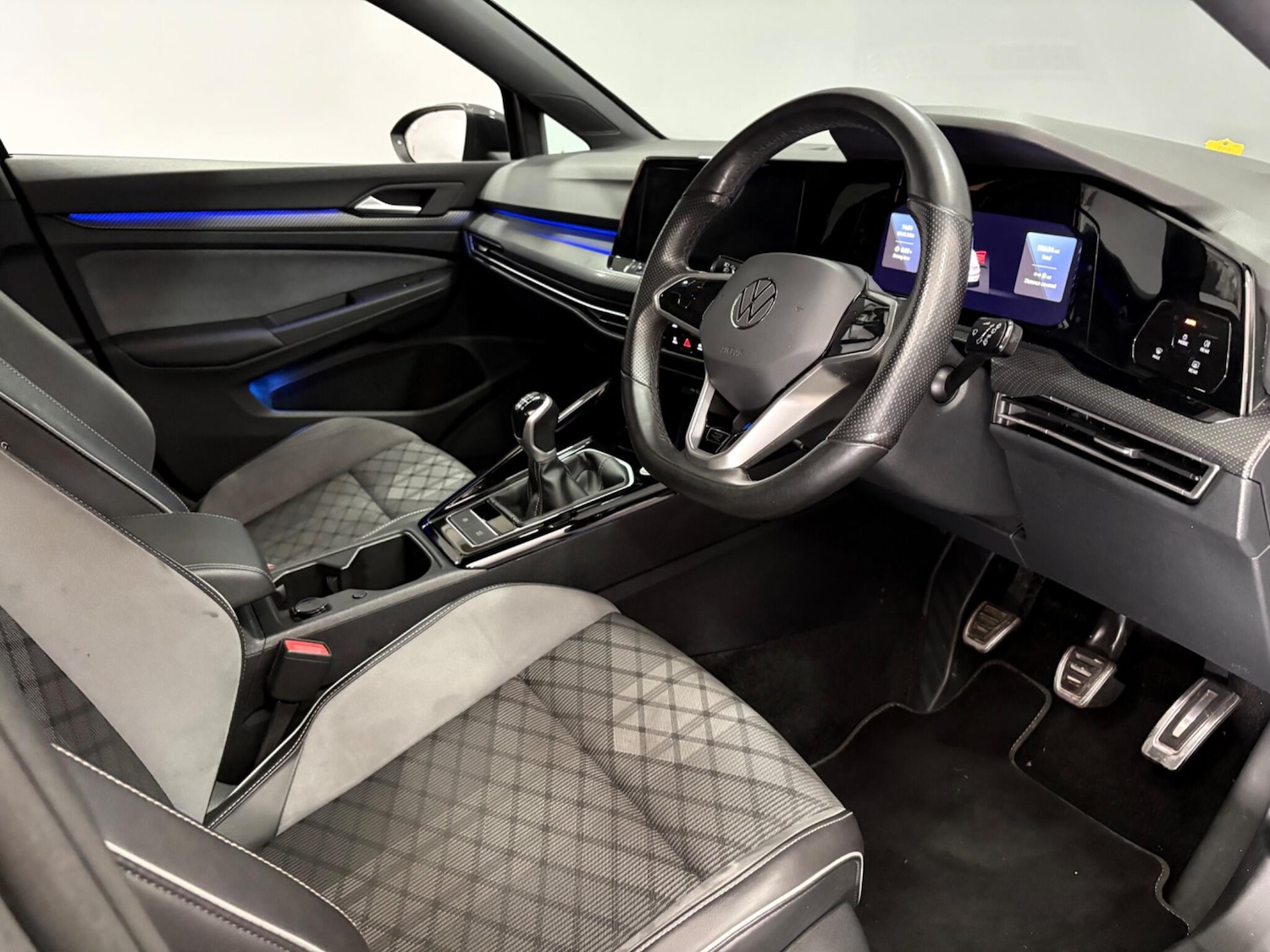 Used Volkswagen Golf 2023 for sale - 77671102: Photo 9