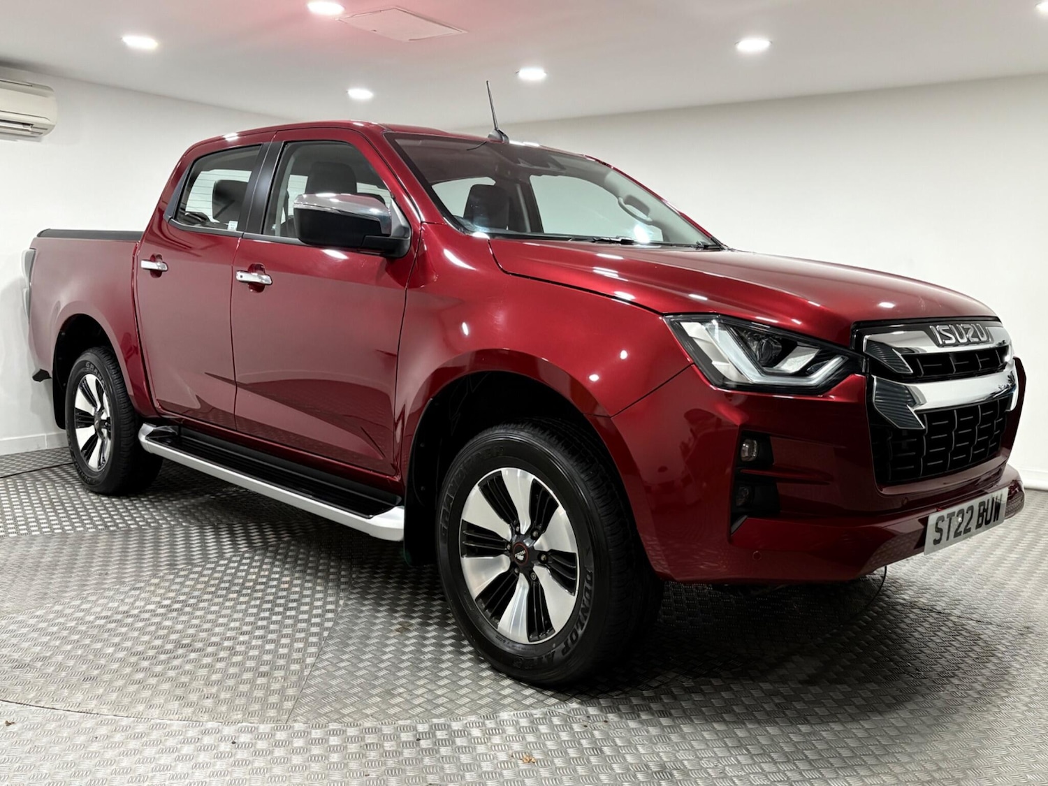 Used Isuzu D-Max 2022 for sale - 76370776: Photo 1
