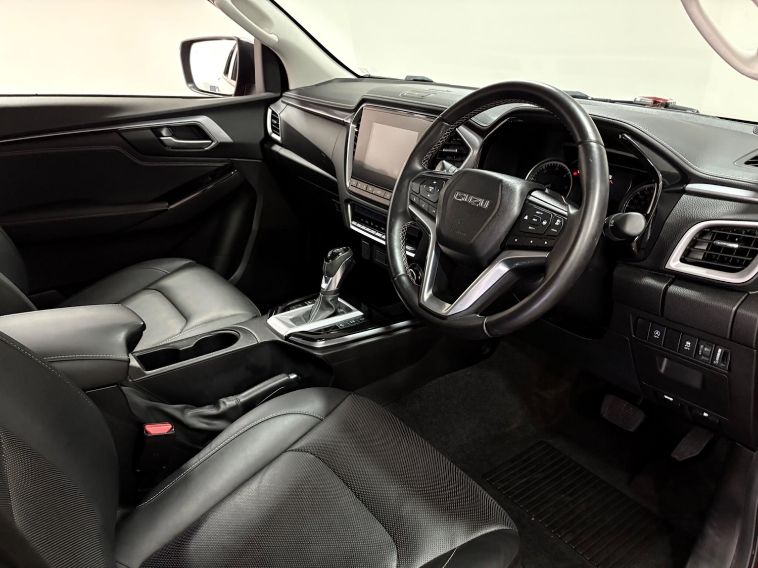 Used Isuzu D-Max 2022 for sale - 76370776: Photo 9