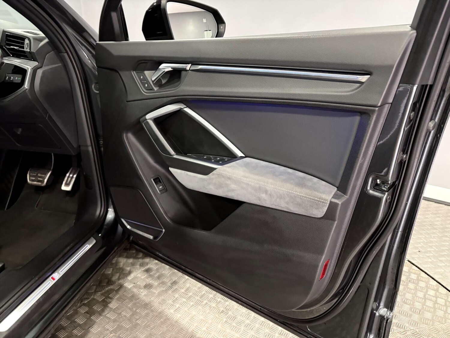 Used Audi Q3 2019 for sale - 78185328: Photo 48