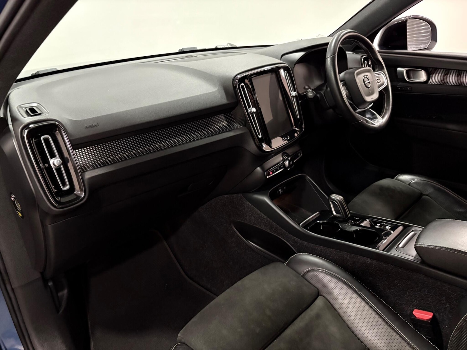 Used Volvo XC40 for sale - 76727914: Photo 11