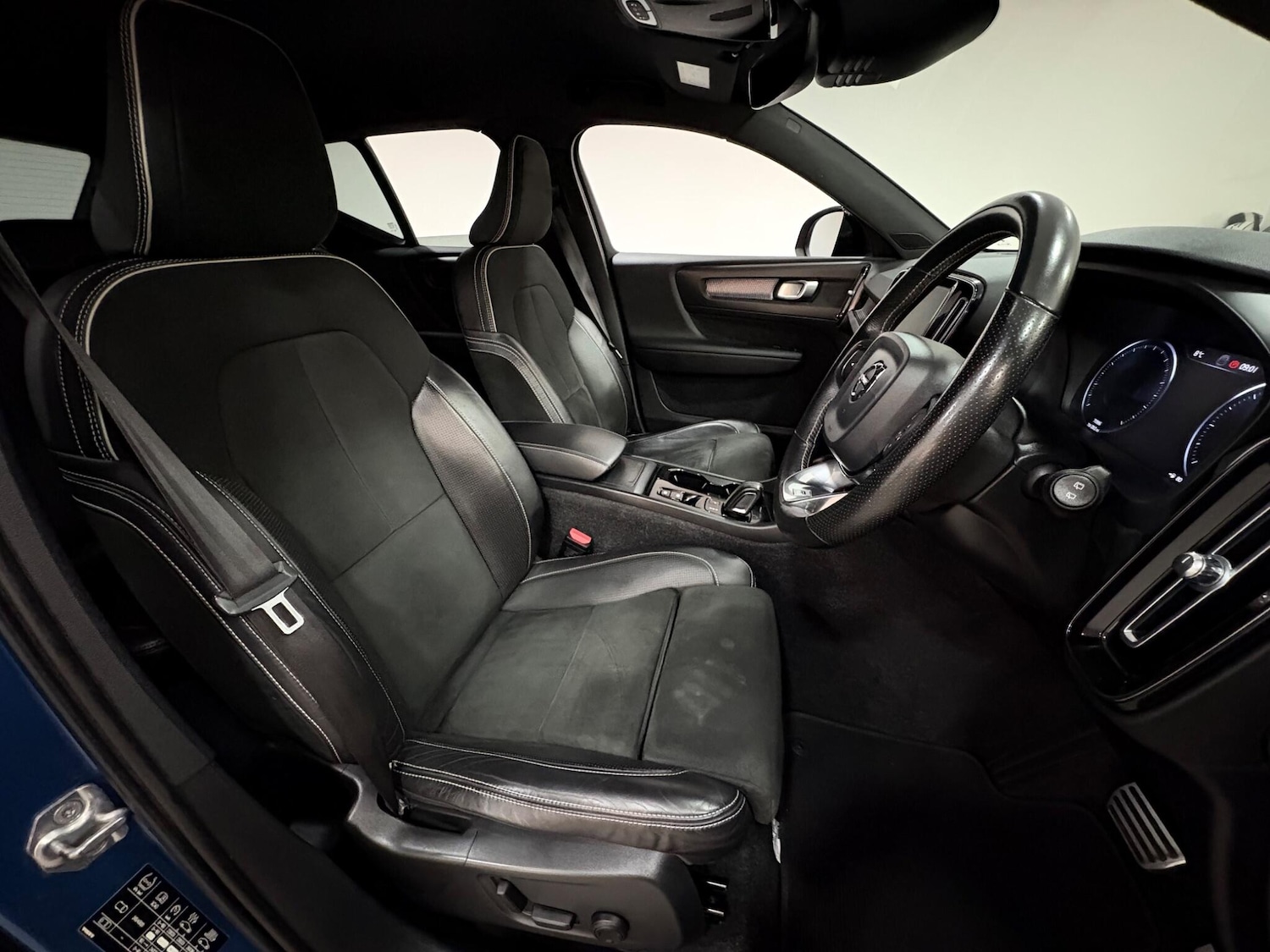 Used Volvo XC40 for sale - 76727914: Photo 12