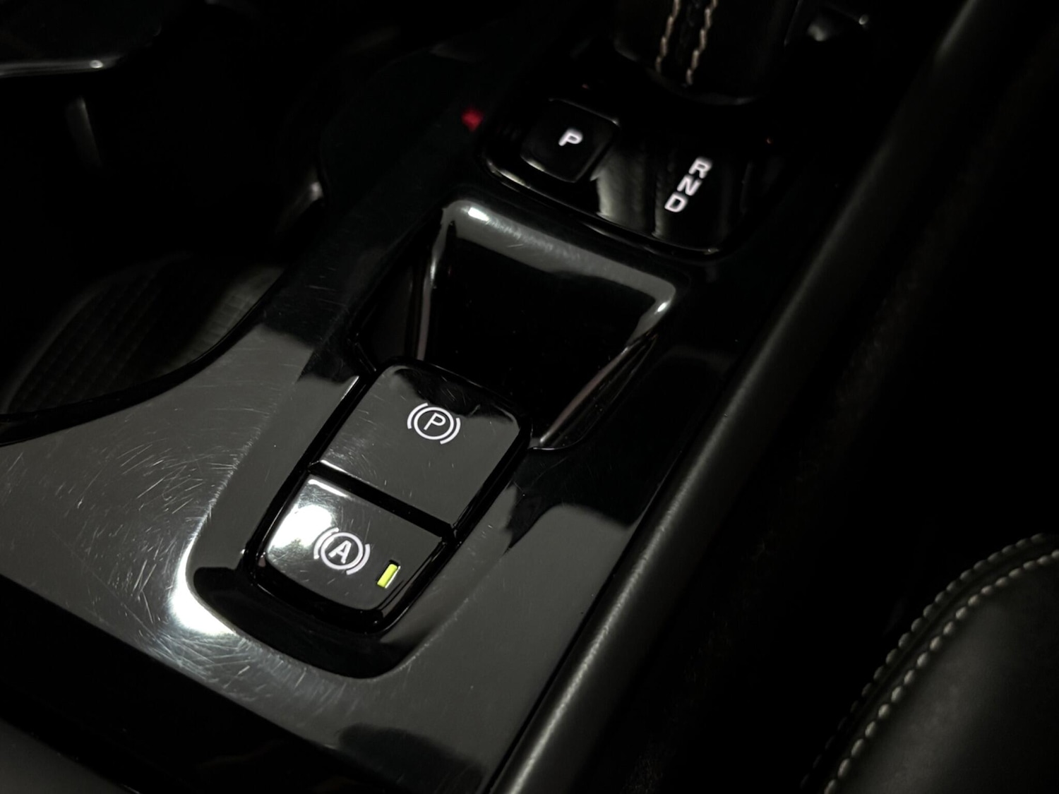 Used Volvo XC40 for sale - 76727914: Photo 32