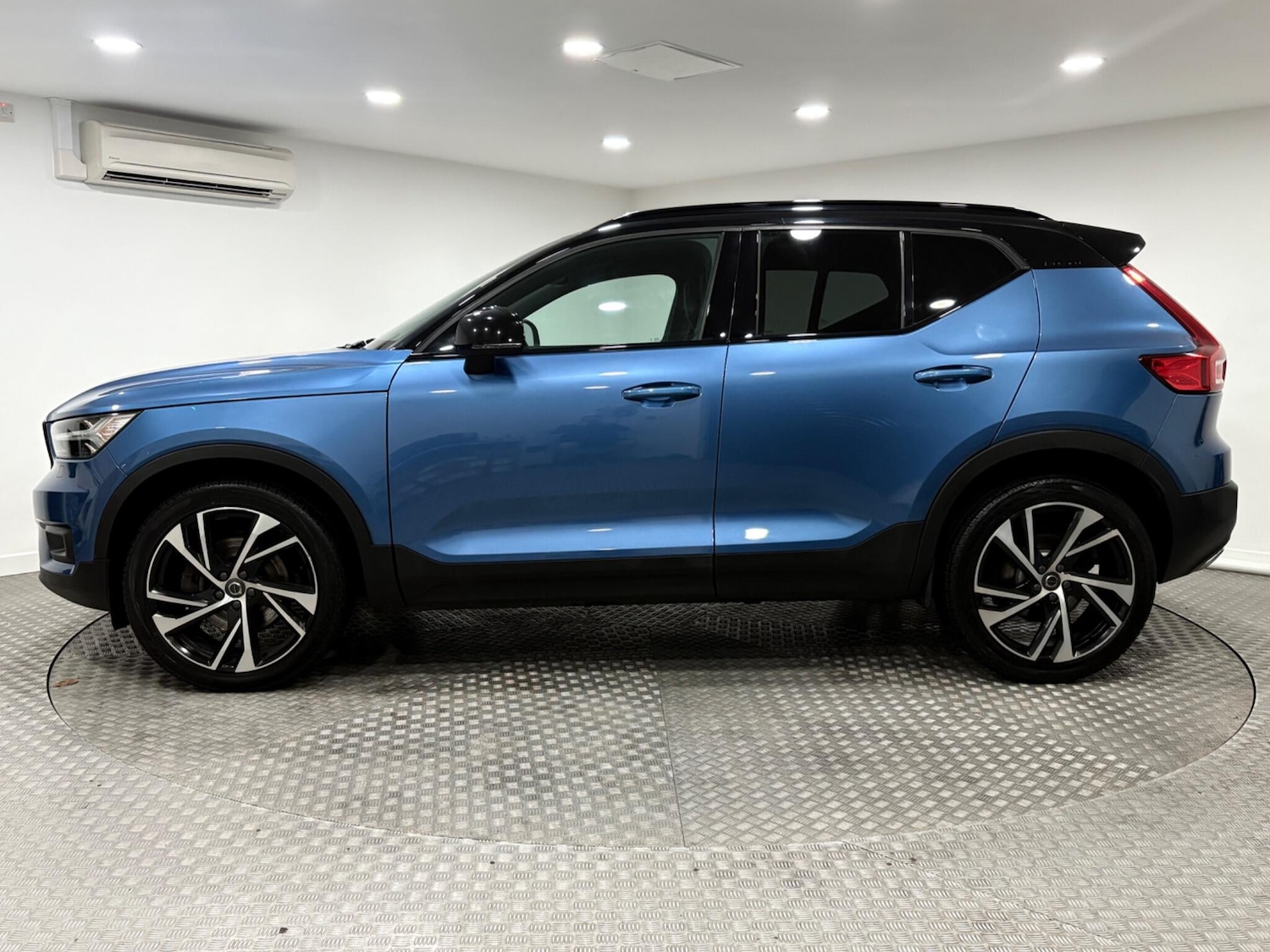 Used Volvo XC40 for sale - 76727914: Photo 6