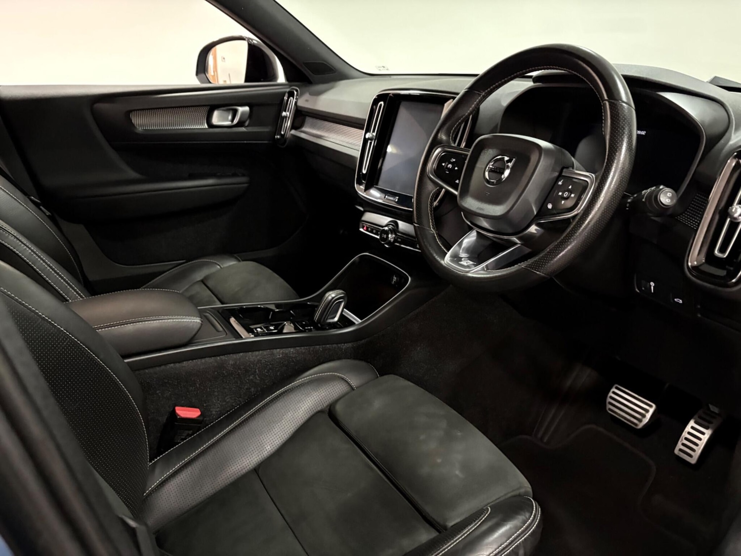 Used Volvo XC40 for sale - 76727914: Photo 9