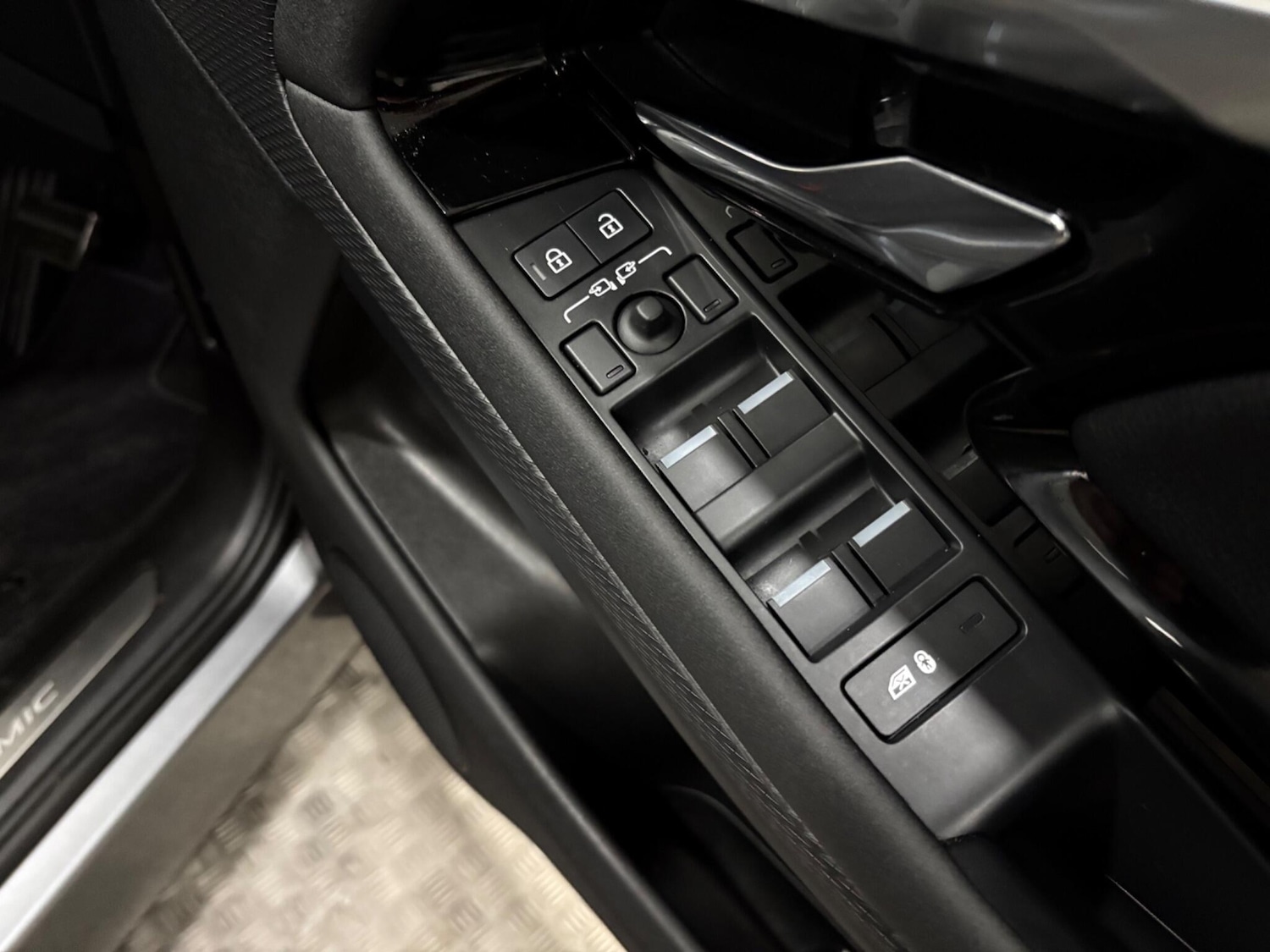 Used Land Rover Range Rover Evoque 2023 for sale - 77425619: Photo 39