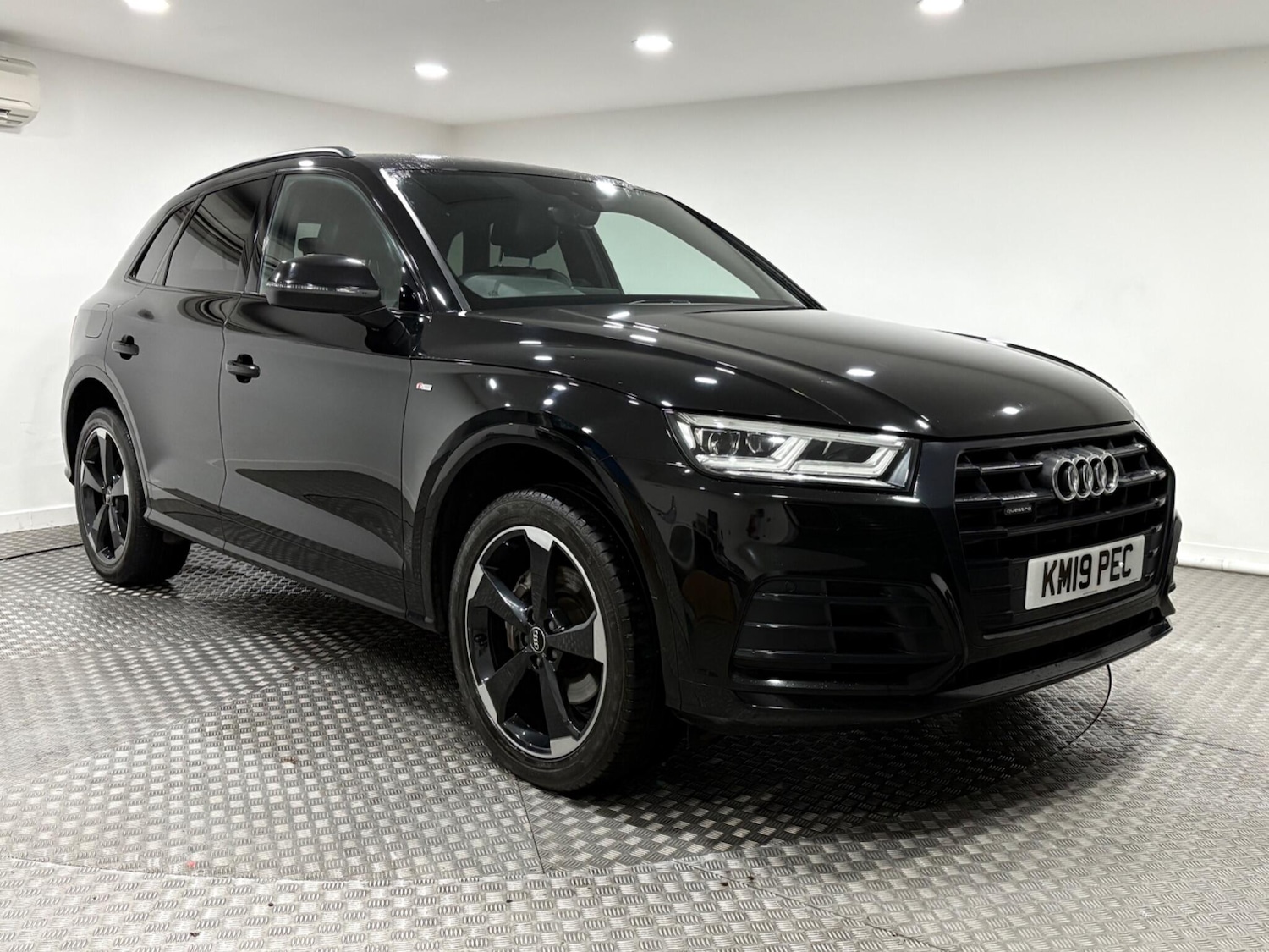 Used Audi Q5 2019 for sale - 76572310: Photo 1