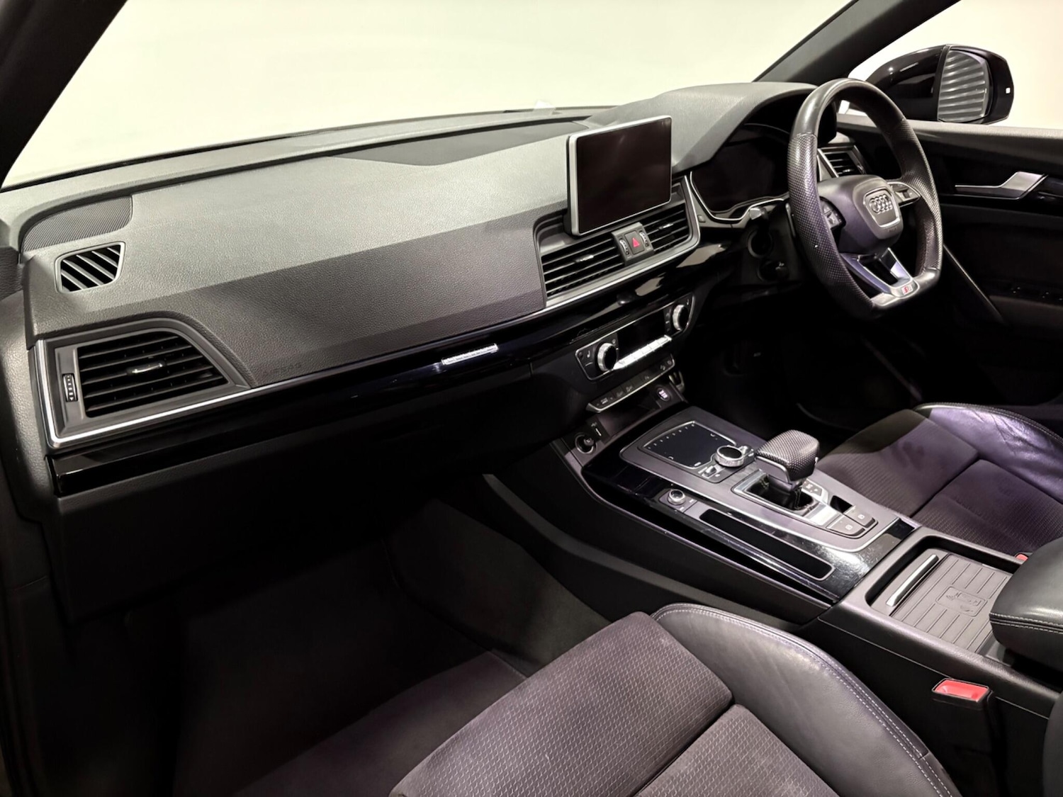 Used Audi Q5 2019 for sale - 76572310: Photo 11