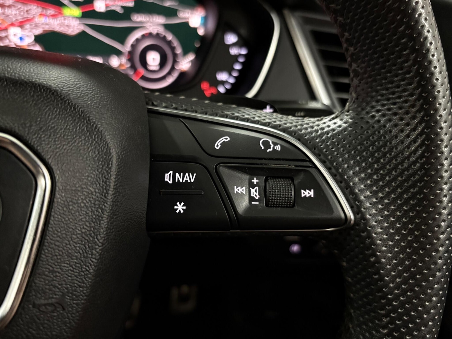 Used Audi Q5 2019 for sale - 76572310: Photo 20