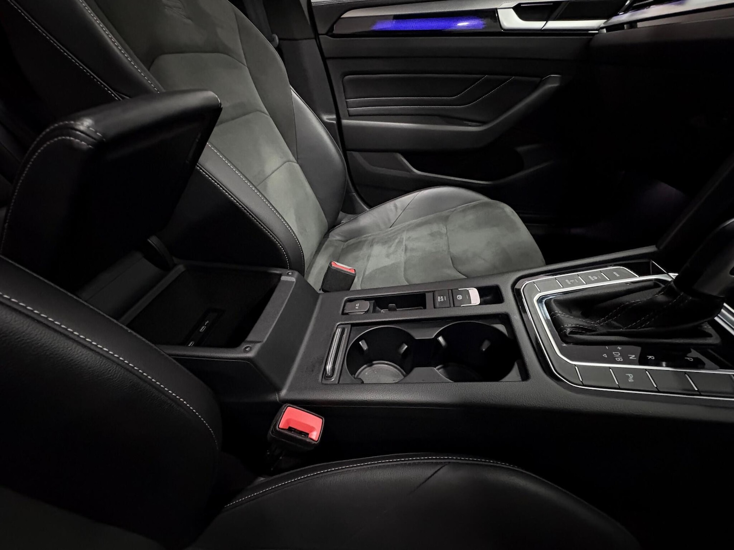 Used Volkswagen Arteon 2024 for sale - 77021260: Photo 42