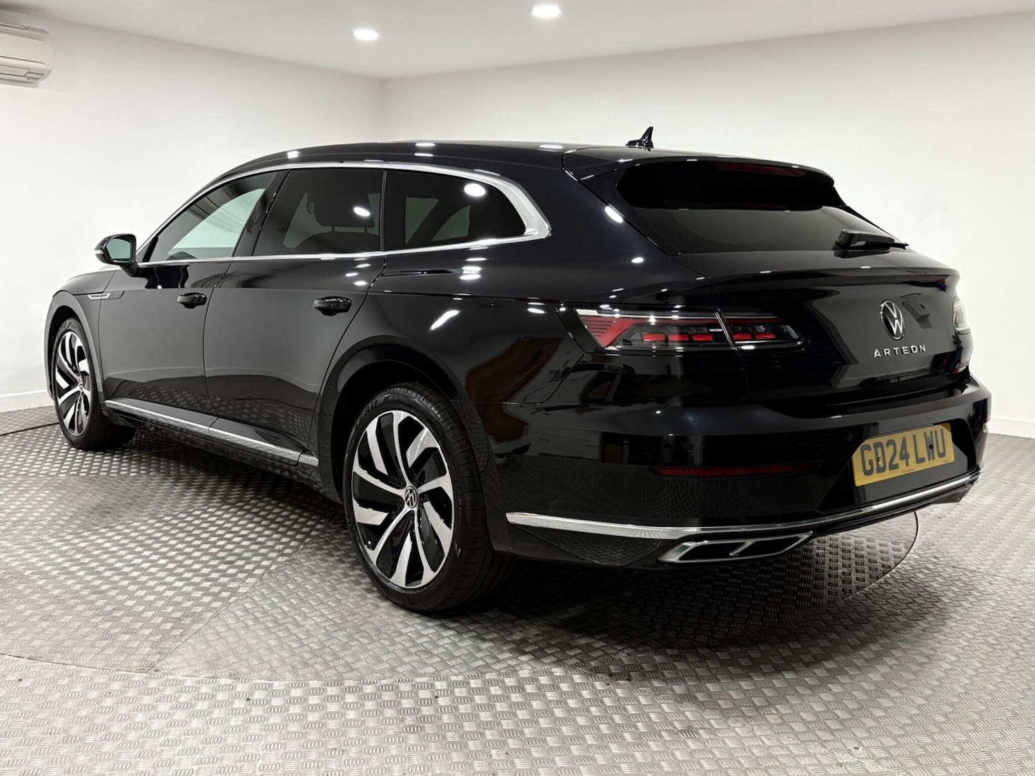 Used Volkswagen Arteon 2024 for sale - 77021260: Photo 5