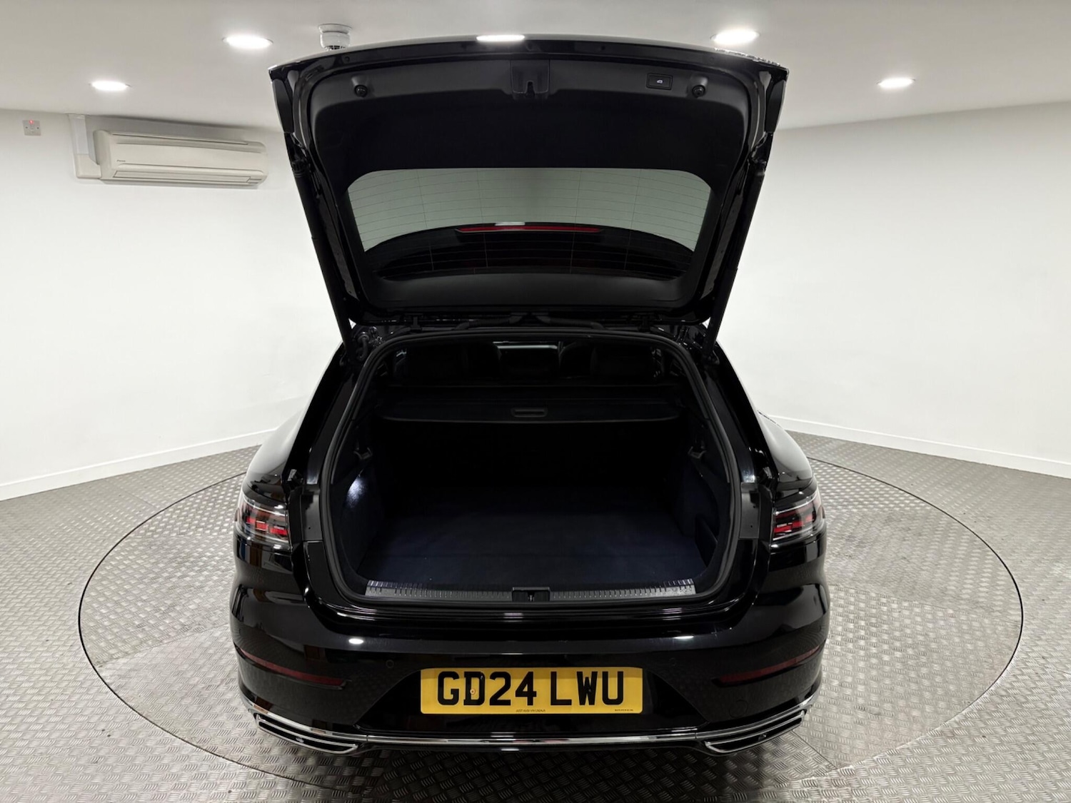 Used Volkswagen Arteon 2024 for sale - 77021260: Photo 50