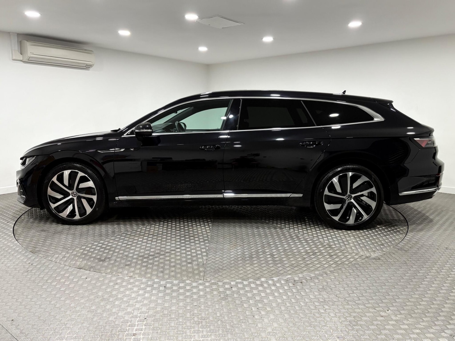 Used Volkswagen Arteon 2024 for sale - 77021260: Photo 6