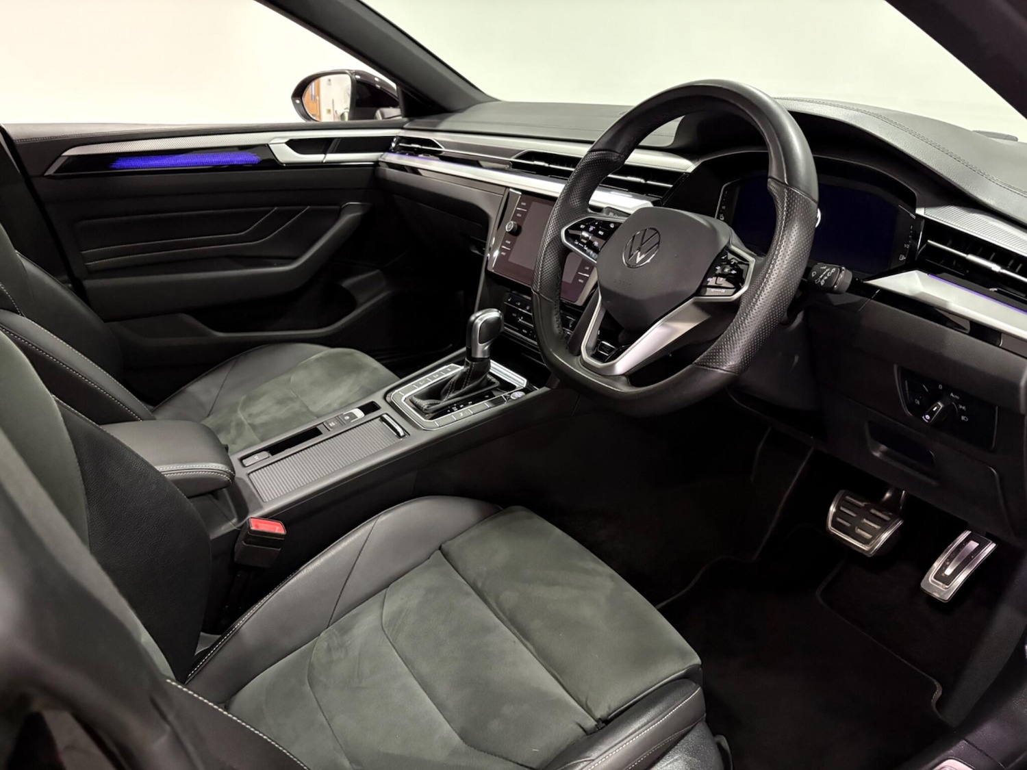 Used Volkswagen Arteon 2024 for sale - 77021260: Photo 9