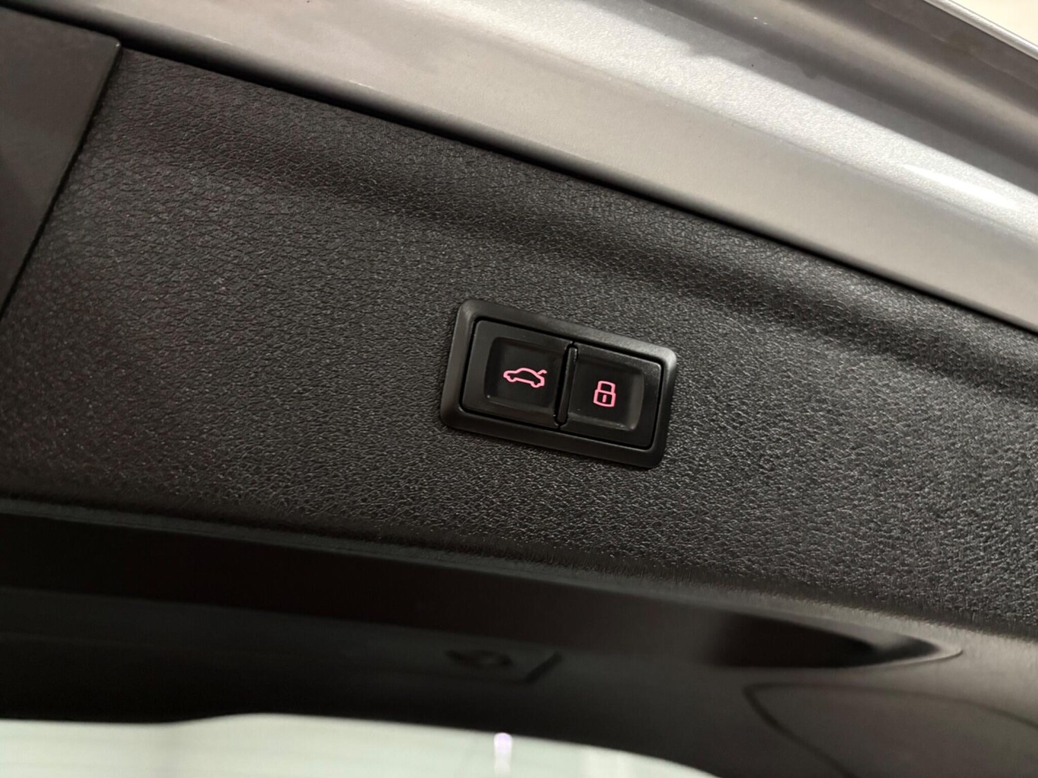 Used Audi Q3 2016 for sale - 76912959: Photo 48