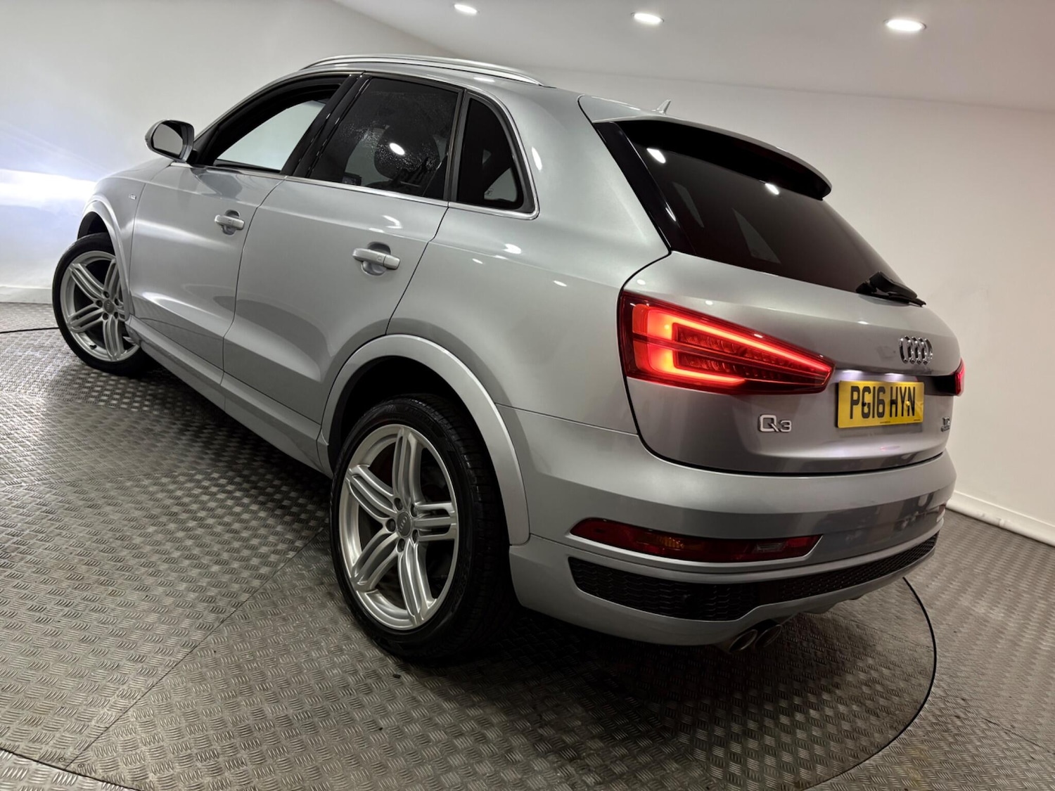 Used Audi Q3 2016 for sale - 76912959: Photo 51