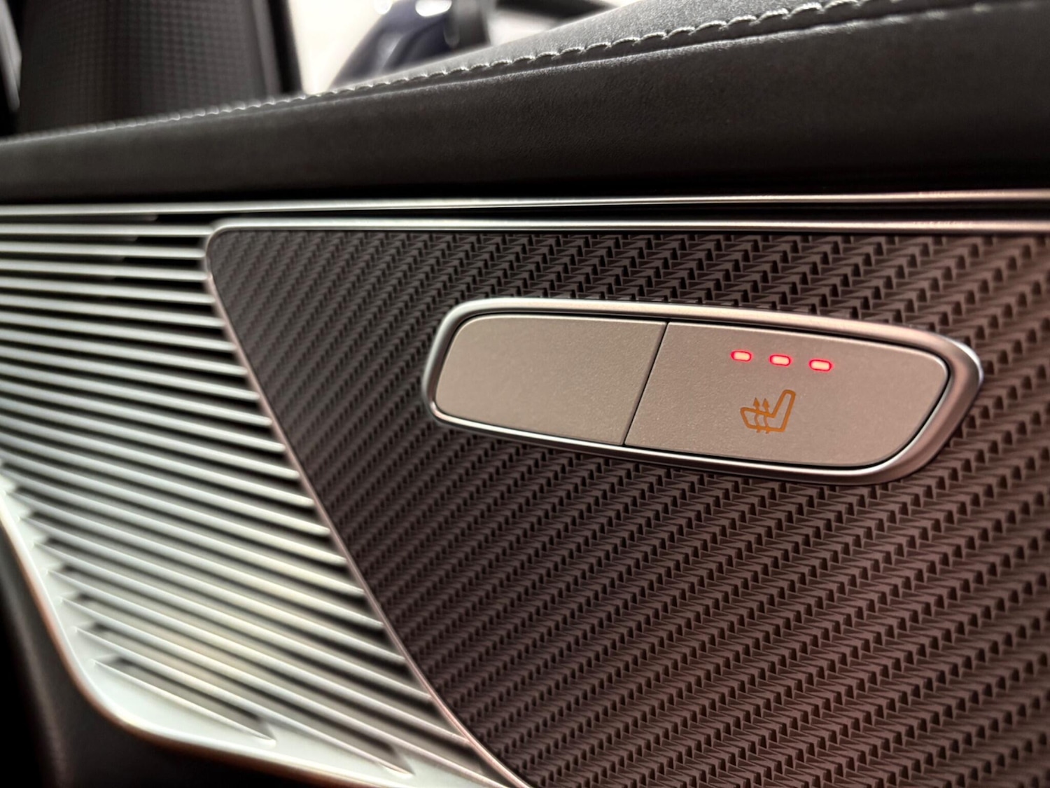 Used Mercedes-Benz EQC 2022 for sale - 77020902: Photo 38