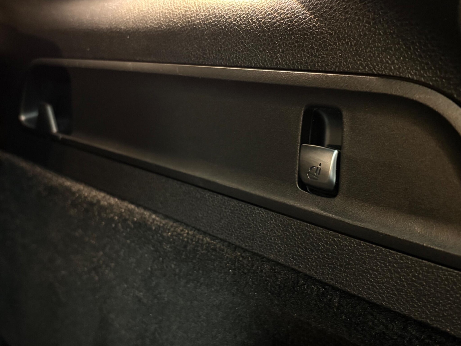 Used Mercedes-Benz EQC 2022 for sale - 77020902: Photo 48