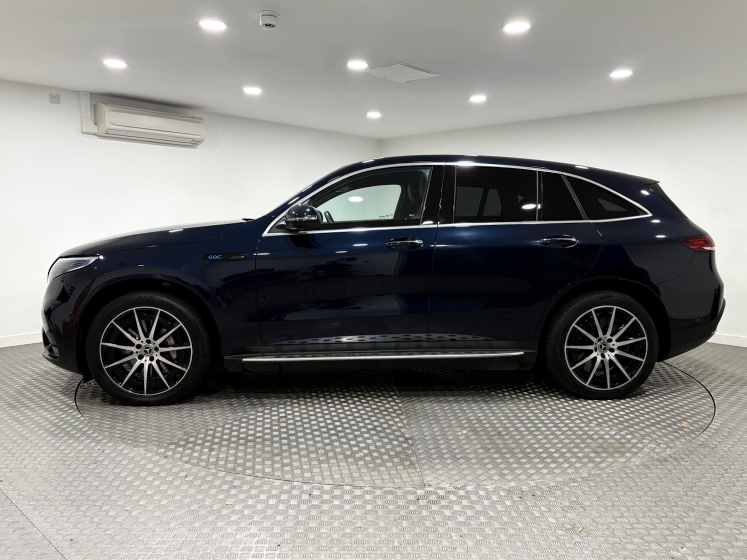 Used Mercedes-Benz EQC 2022 for sale - 77020902: Photo 6