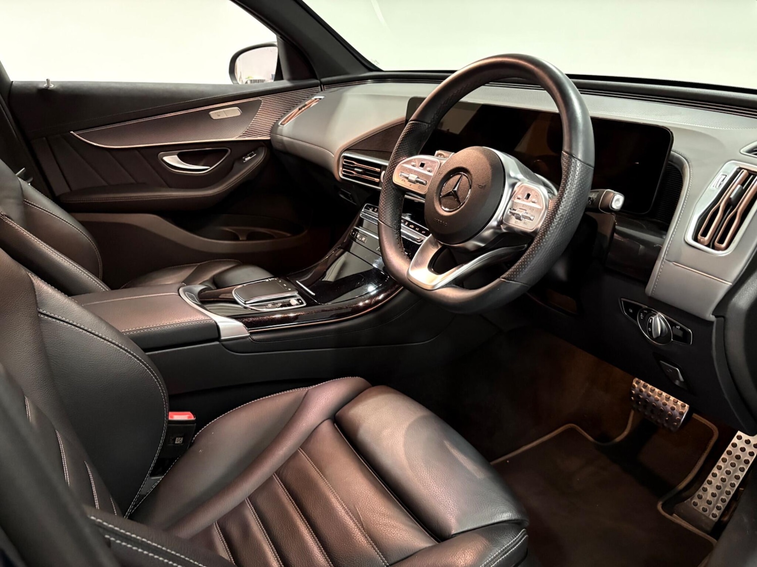 Used Mercedes-Benz EQC 2022 for sale - 77020902: Photo 9