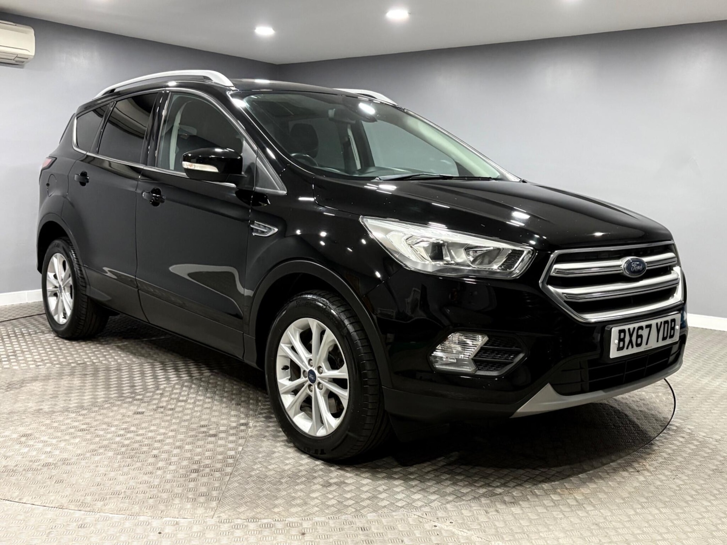 Used Ford Kuga 2017 for sale - 77882306: Photo 1