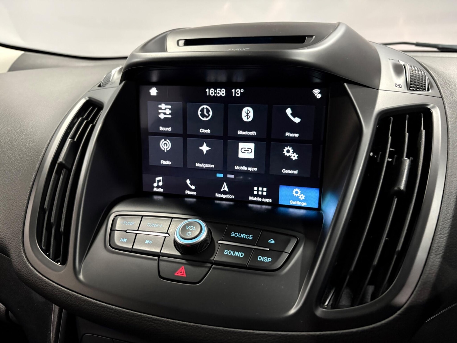 Used Ford Kuga 2017 for sale - 77882306: Photo 26