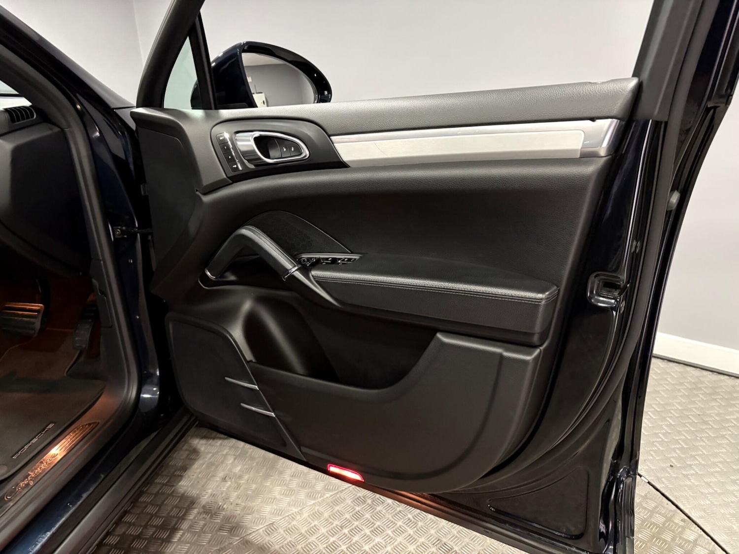 Used Porsche Cayenne 2016 for sale - 78018854: Photo 37