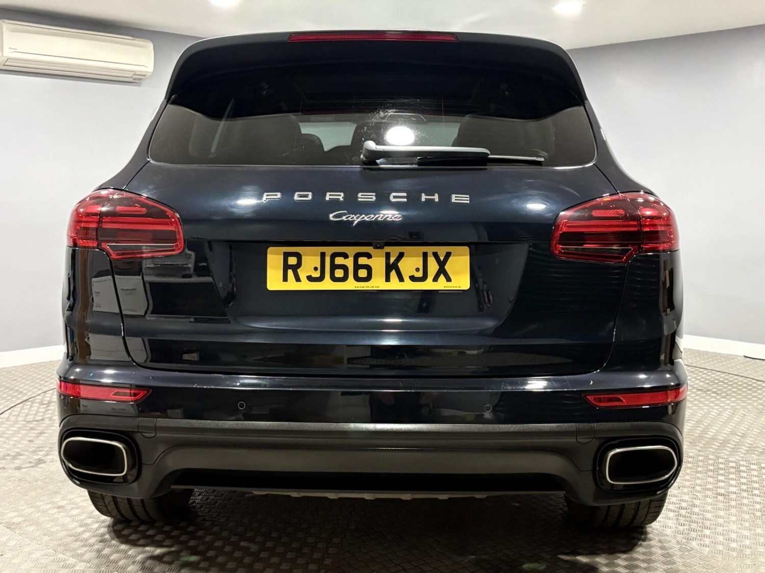 Used Porsche Cayenne 2016 for sale - 78018854: Photo 4