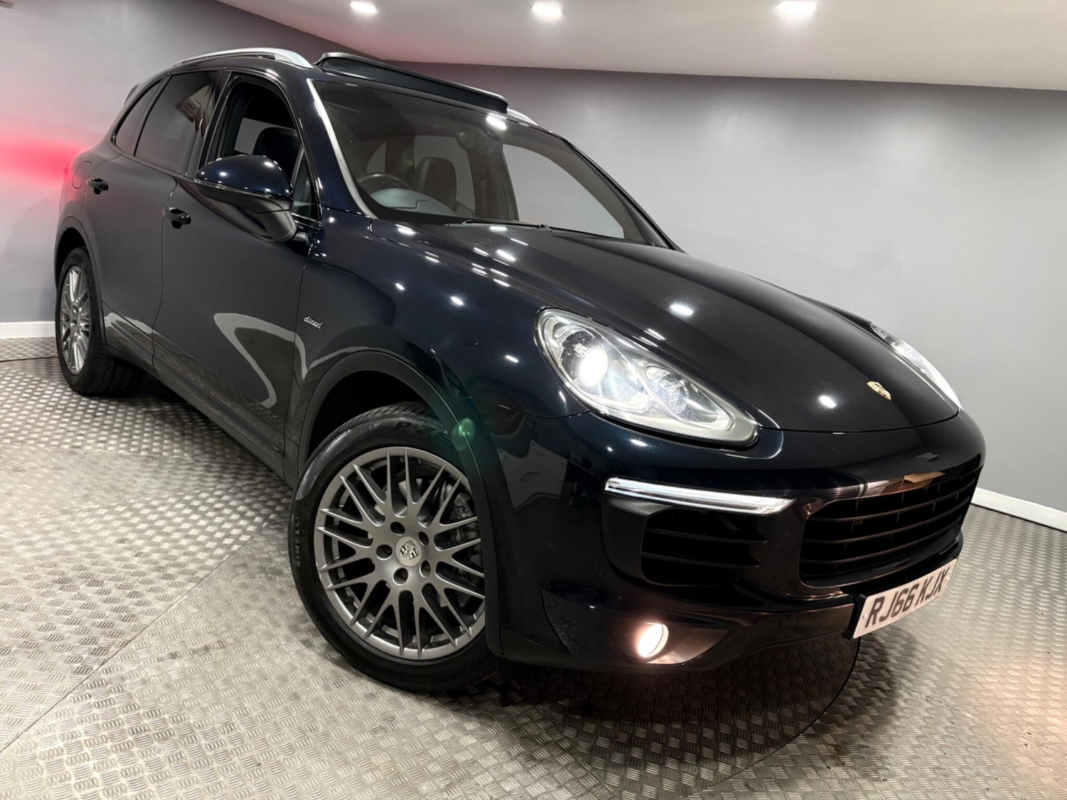 Used Porsche Cayenne 2016 for sale - 78018854: Photo 46
