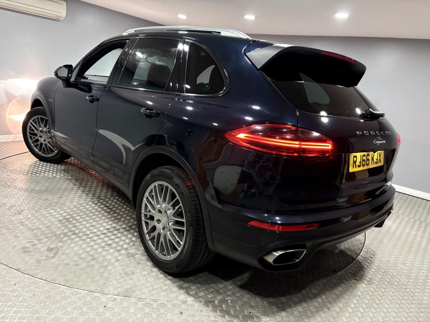 Used Porsche Cayenne 2016 for sale - 78018854: Photo 47