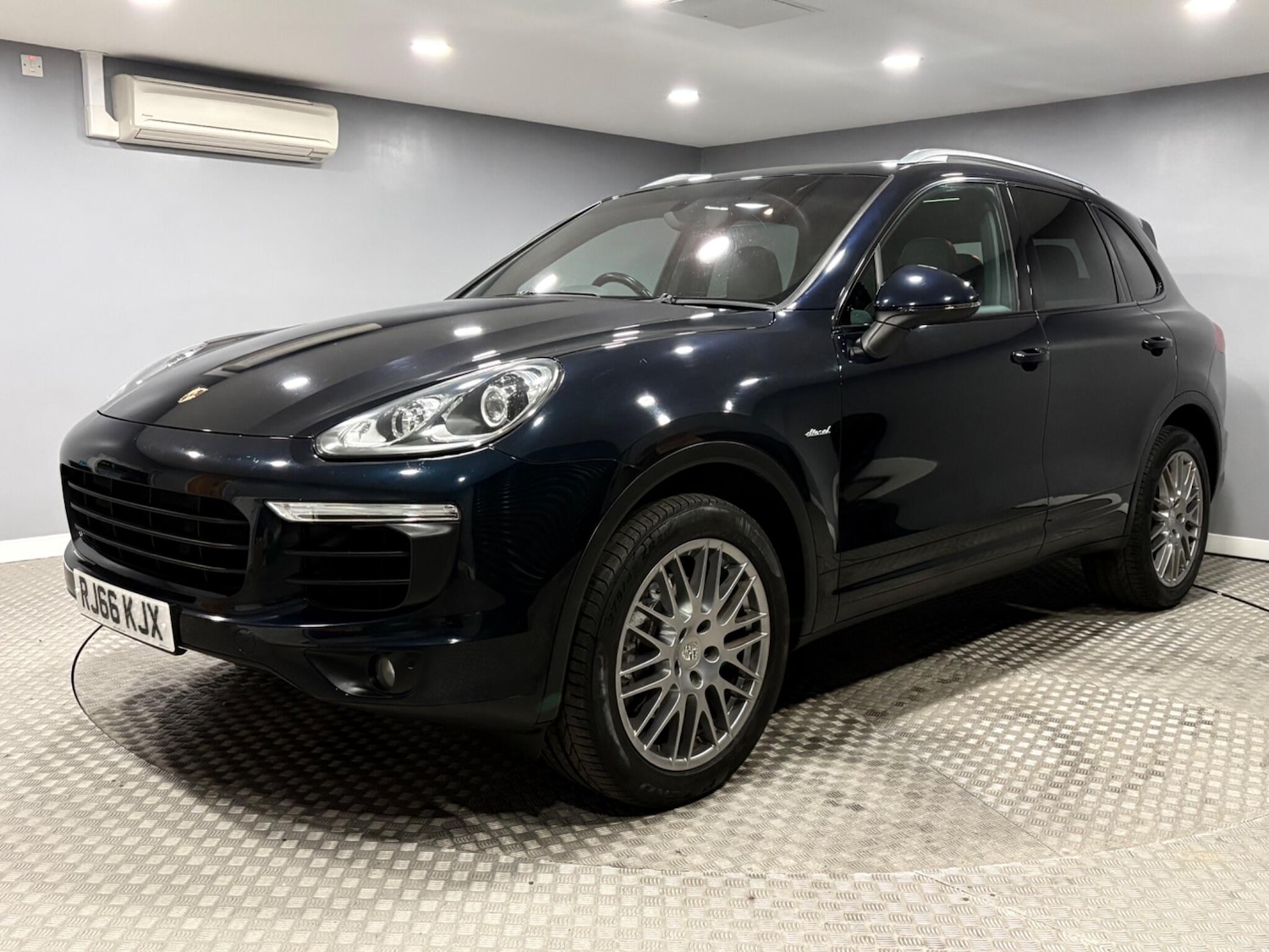 Used Porsche Cayenne 2016 for sale - 78018854: Photo 7